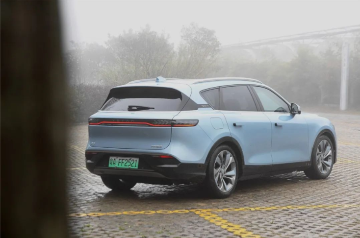岚图汽车