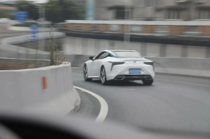 雷克萨斯