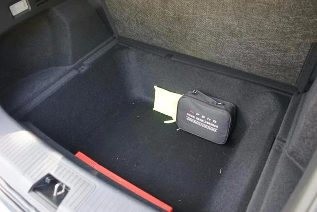 小鹏汽车