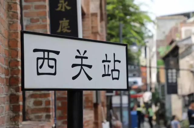 比亚迪宋MAX