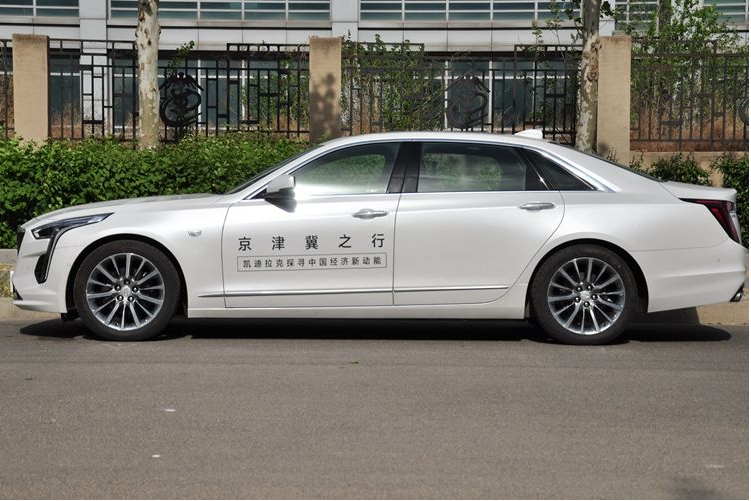 凯迪拉克CT6