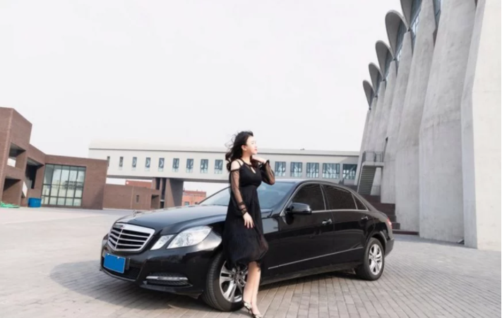 奔驰E300L