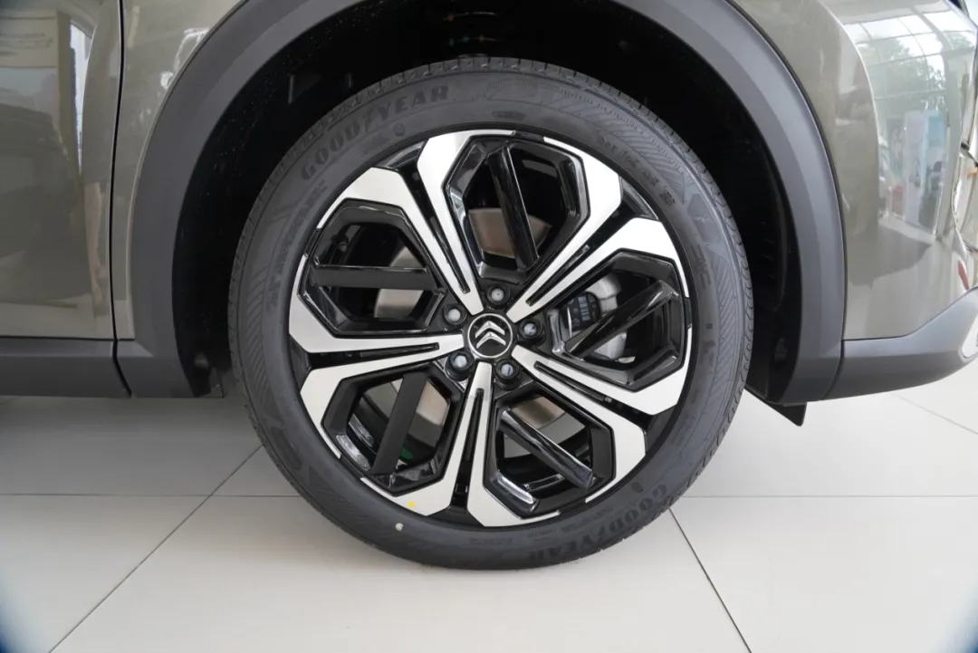 凡尔赛C5-X